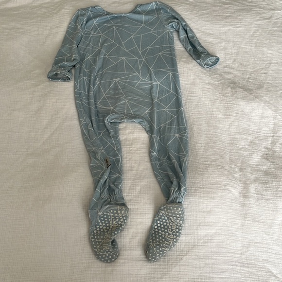 Bamboo Sleeper | Milk Snob | 6-12 Months - Picture 3 of 4